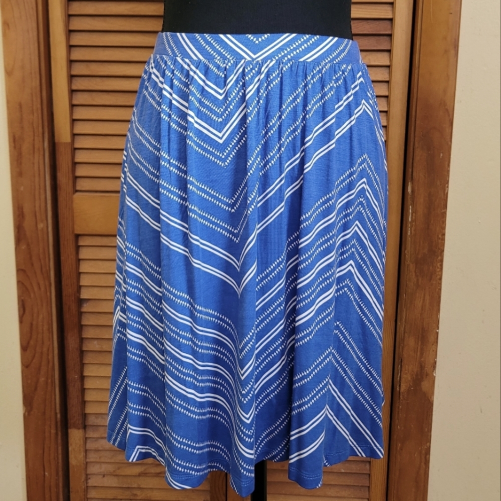 NWT Old Navy Chevron Print Mini Skirt Size Large - Picture 1 of 12
